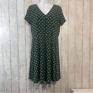 Kaileigh Daisy Print Swing Dress Small/Medium